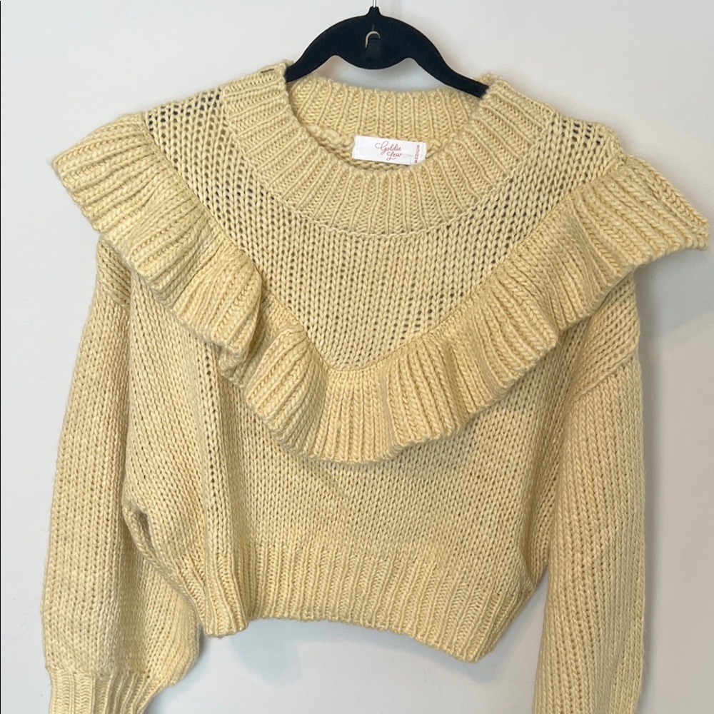 Elegant Ruffle Knit Sweater in Cream